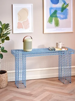 WIRE BENCH Bank